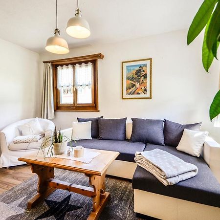 Chasa Curtins Apartment Valchava Exterior photo
