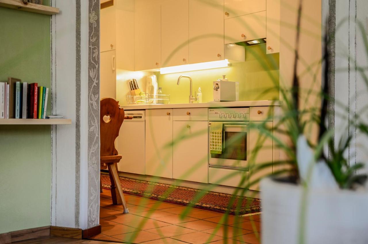 Chasa Curtins Apartment Valchava Exterior photo
